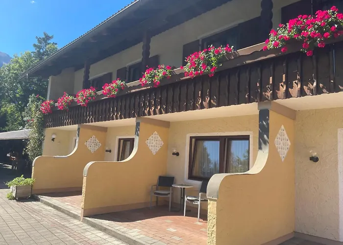 Bergbauern Wirtshaus Locanda *